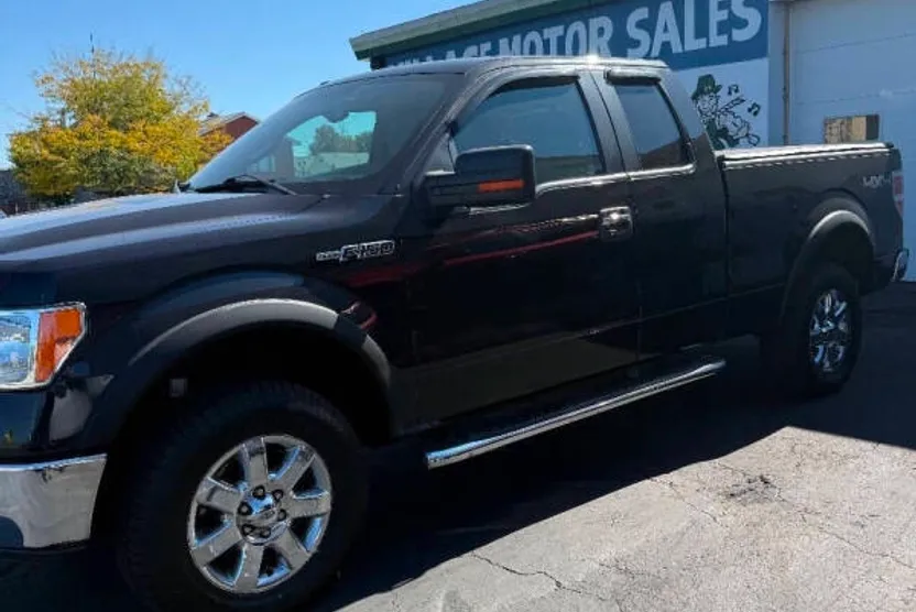 2013 Ford F-150 XLT photo 1