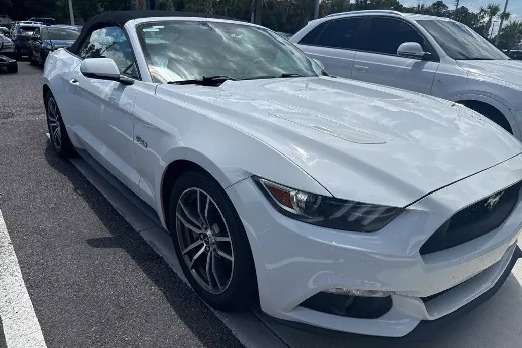 2016 Ford Mustang GT Premium Convertible photo 1