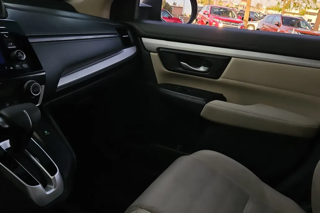 2019 Honda CR-V LX photo 1