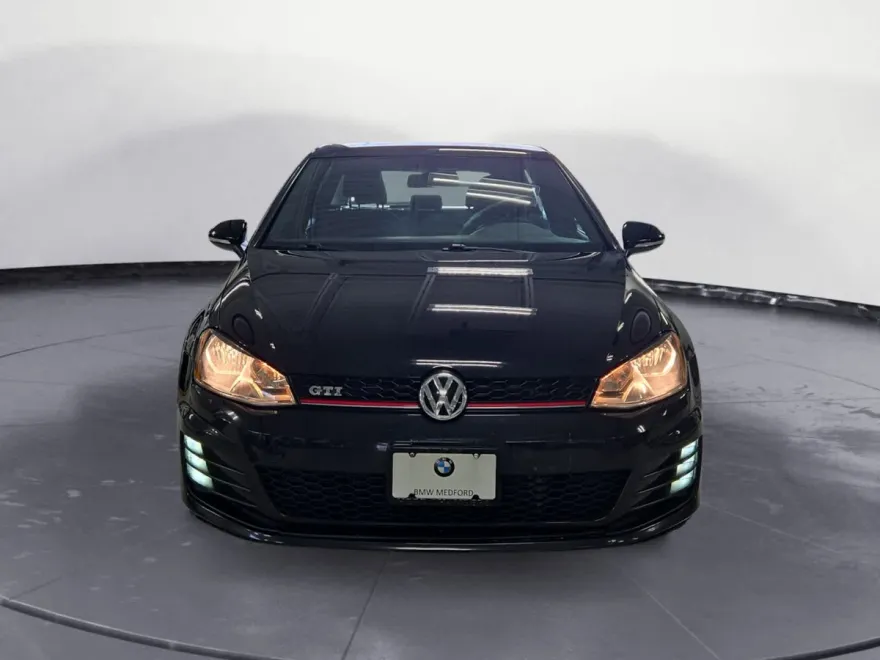 2017 Volkswagen Golf GTI S photo 1