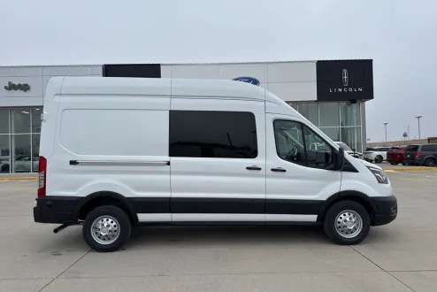 2024 Ford Transit photo 2