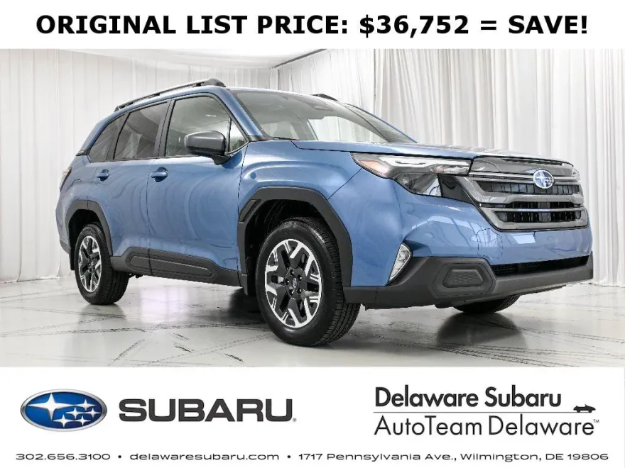 2025 Subaru Forester Premium photo 1