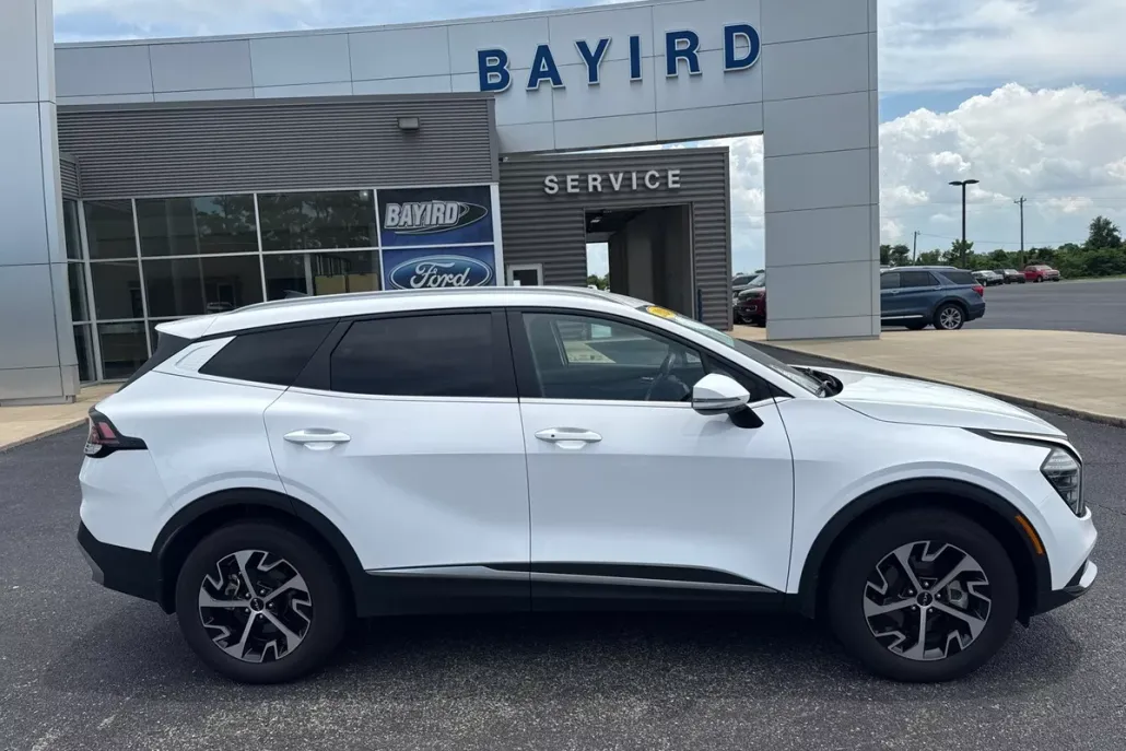 2024 Kia Sportage EX photo 1