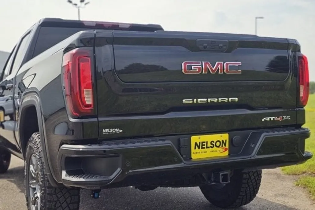 2025 Gmc Sierra 1500 AT4X photo 1