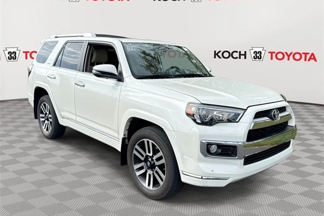 2018 Toyota 4Runner Limited photo 1