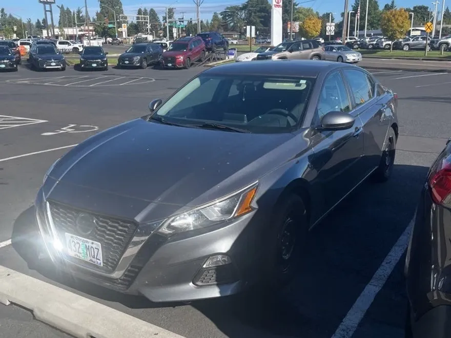 2020 Nissan Altima 2.5 S photo 1