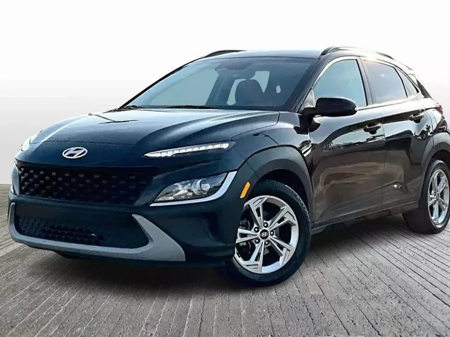 2022 Hyundai Kona SEL photo 1