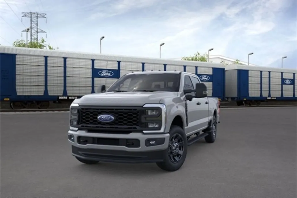 2025 Ford F-250 photo 1