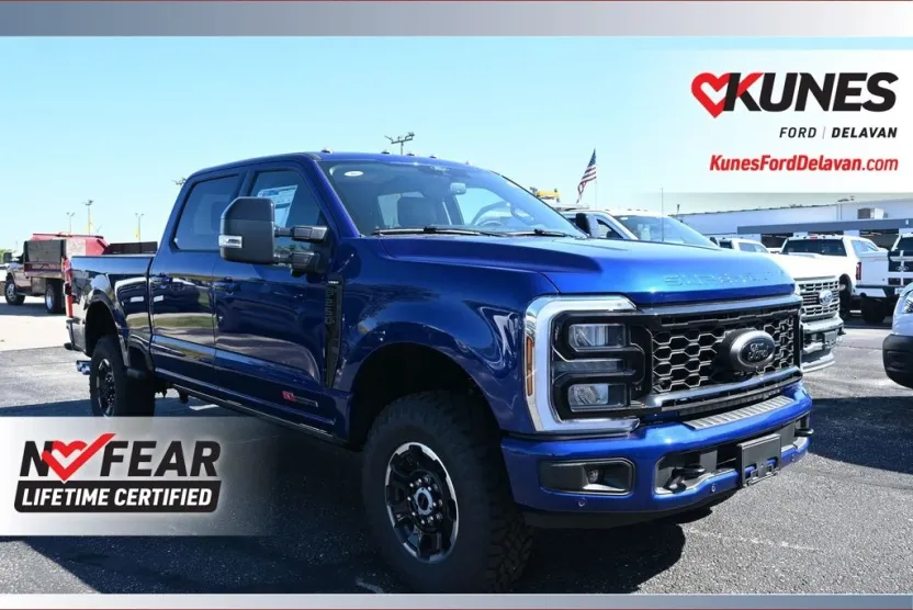2026 Ford F-250 Lariat photo 1