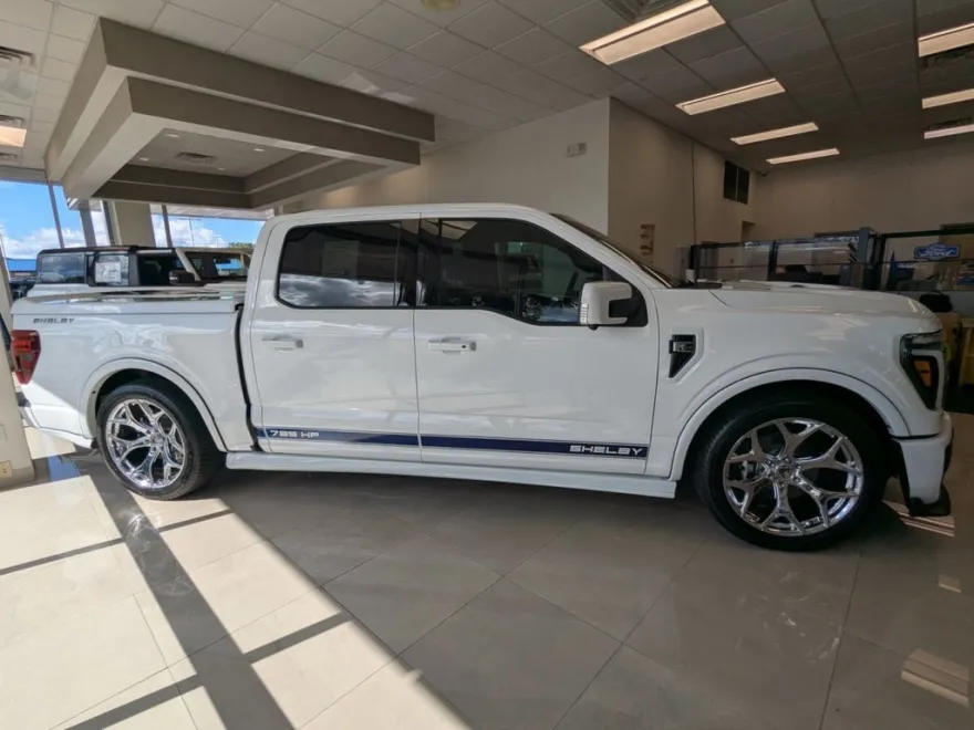 2025 Ford F-150 Lariat photo 1