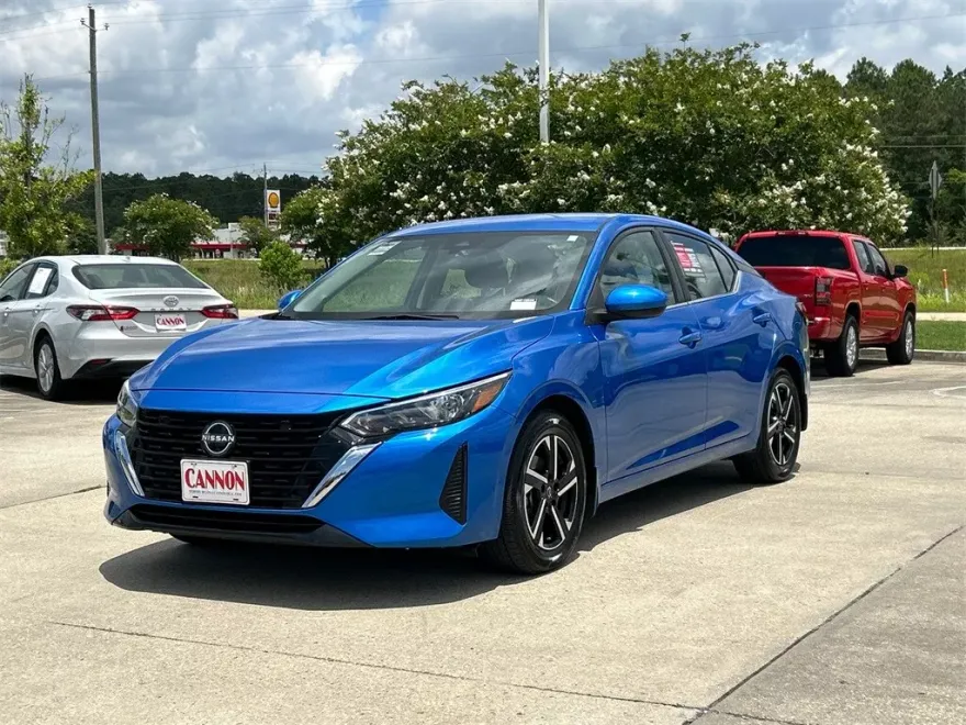 2024 Nissan Sentra SV photo 1