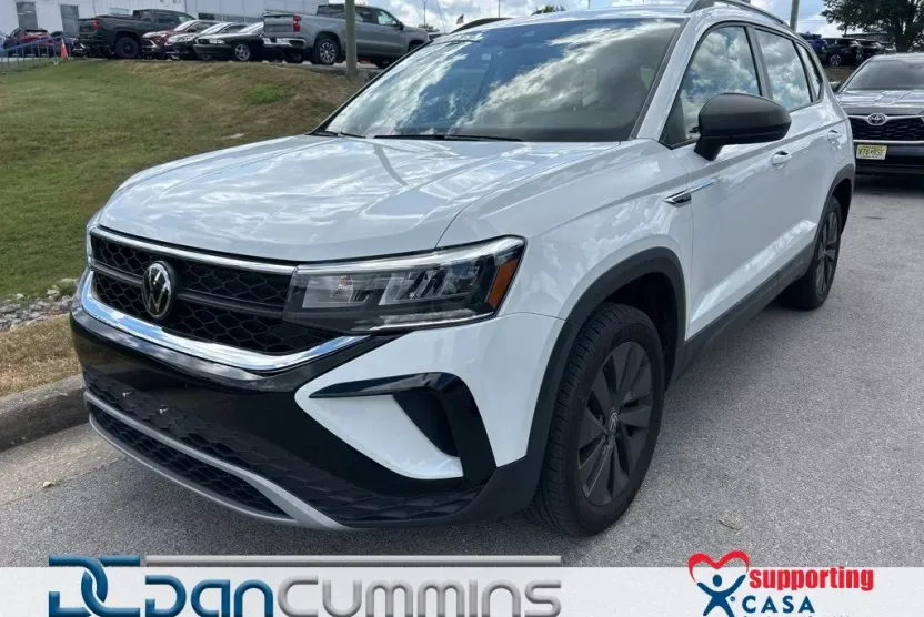 2024 Volkswagen Taos S photo 1