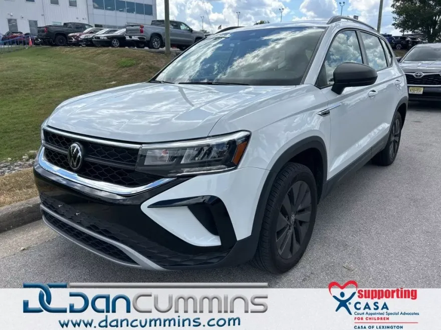 2024 Volkswagen Taos S photo 1
