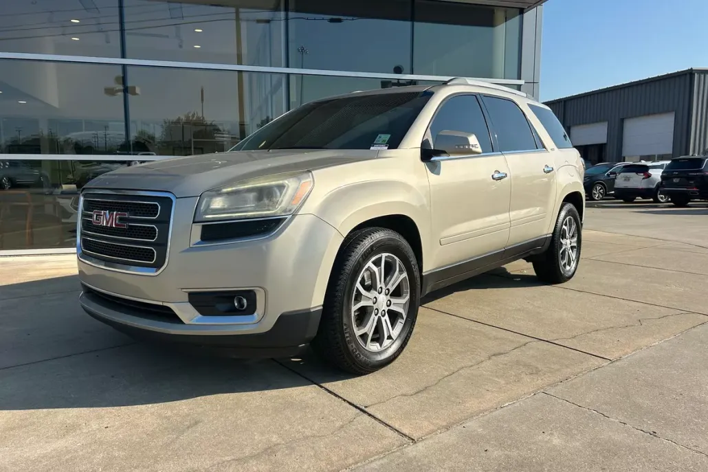 2013 Gmc Acadia SLT photo 1