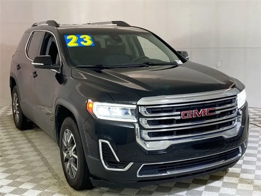 2023 Gmc Acadia SLE photo 1