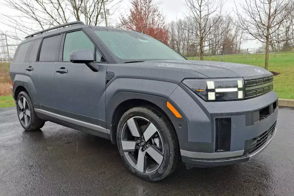 2025 Hyundai Santa Fe Limited photo 1