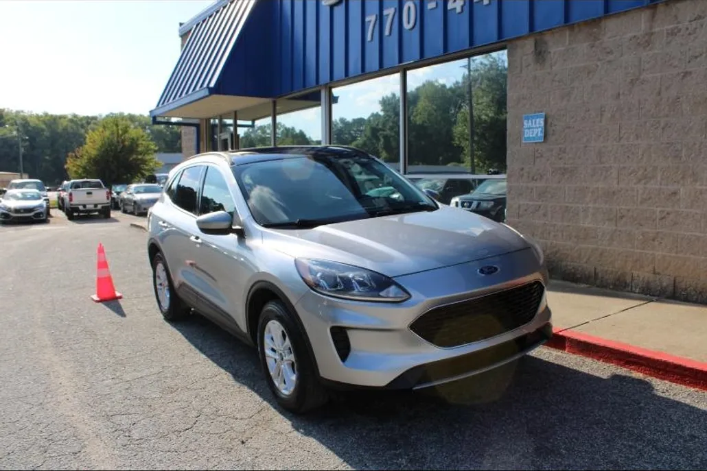 2021 Ford Escape SE photo 1
