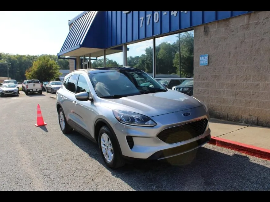 2021 Ford Escape SE photo 1