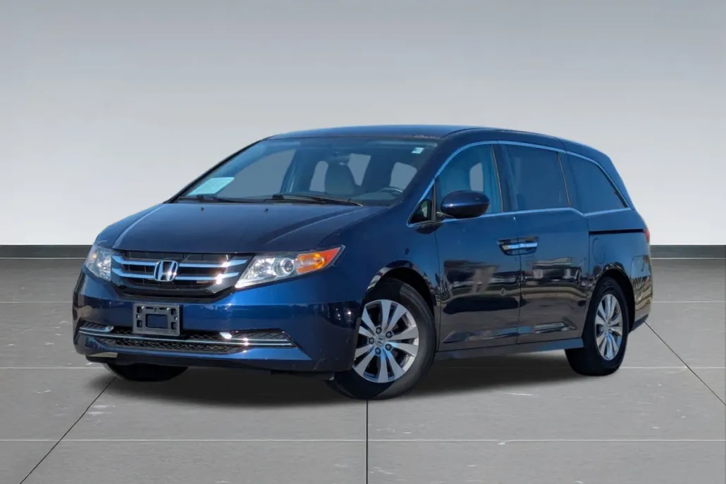2016 Honda Odyssey SE photo 1