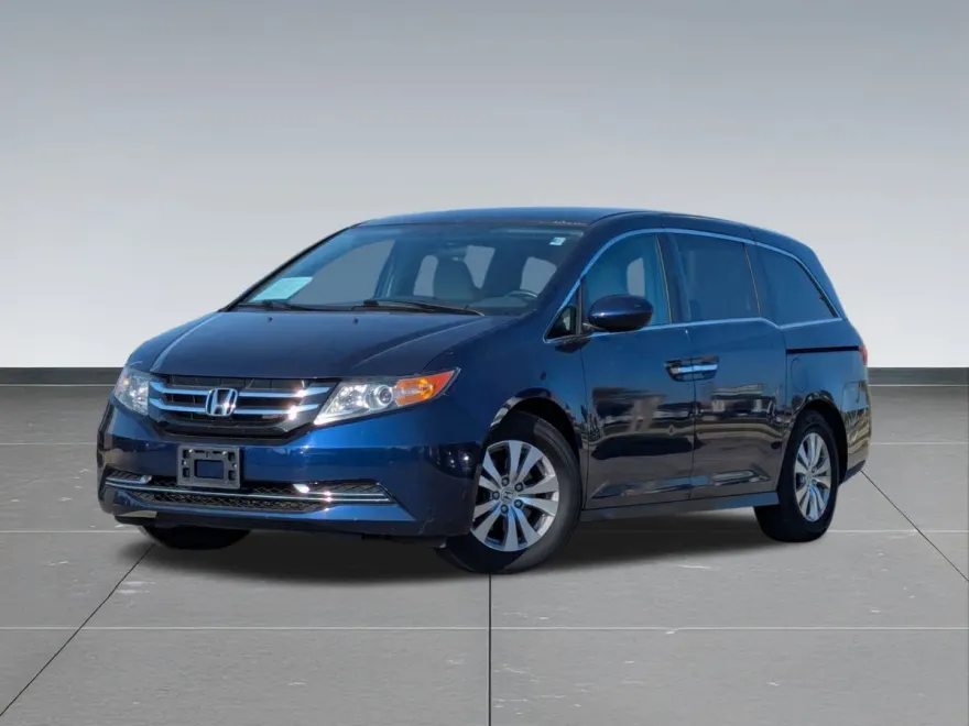 2016 Honda Odyssey SE photo 1