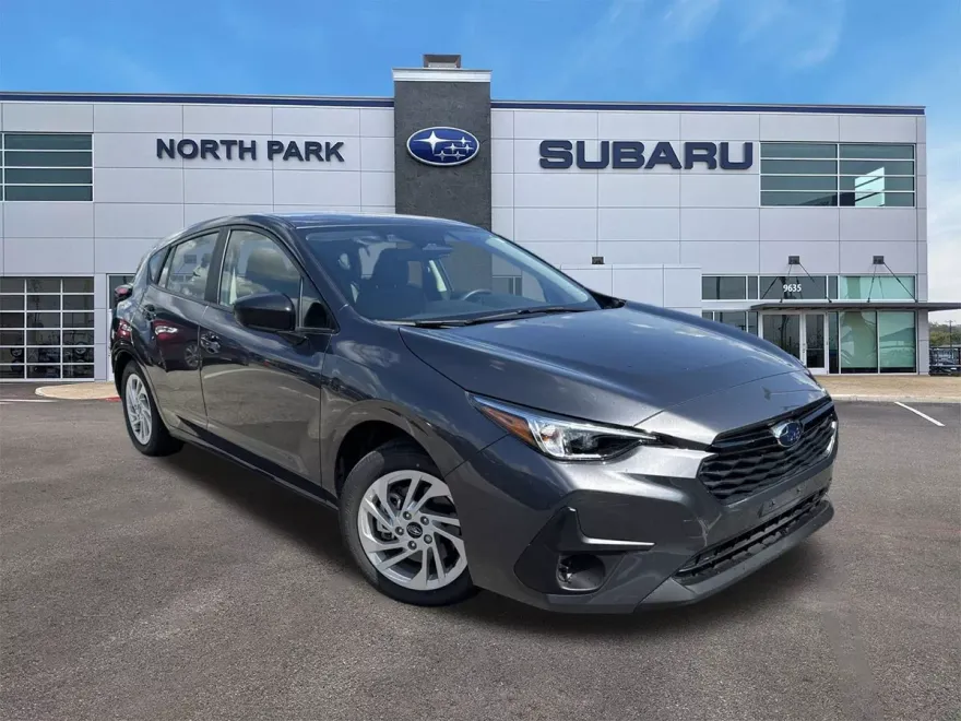 2025 Subaru Impreza Base photo 1