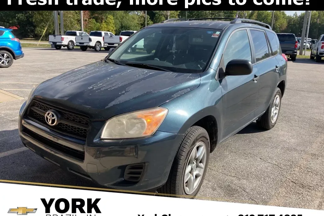 2011 Toyota RAV4 photo 1