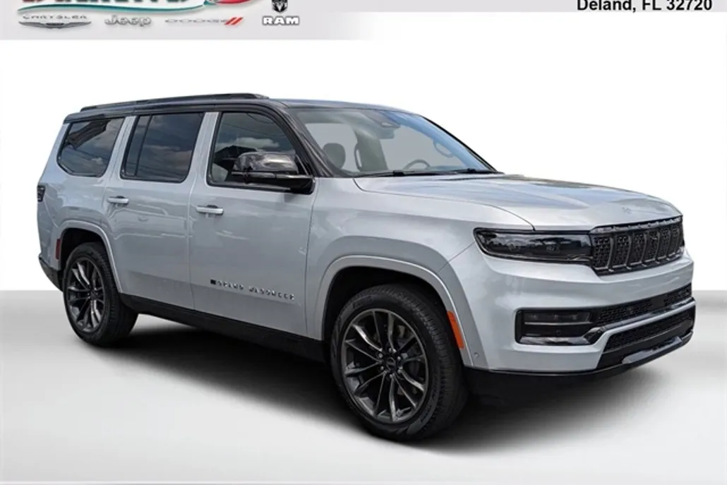 2024 Jeep Grand Wagoneer II photo 1