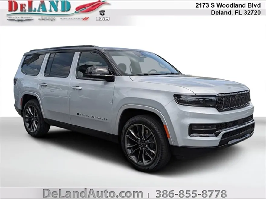 2024 Jeep Grand Wagoneer II photo 1
