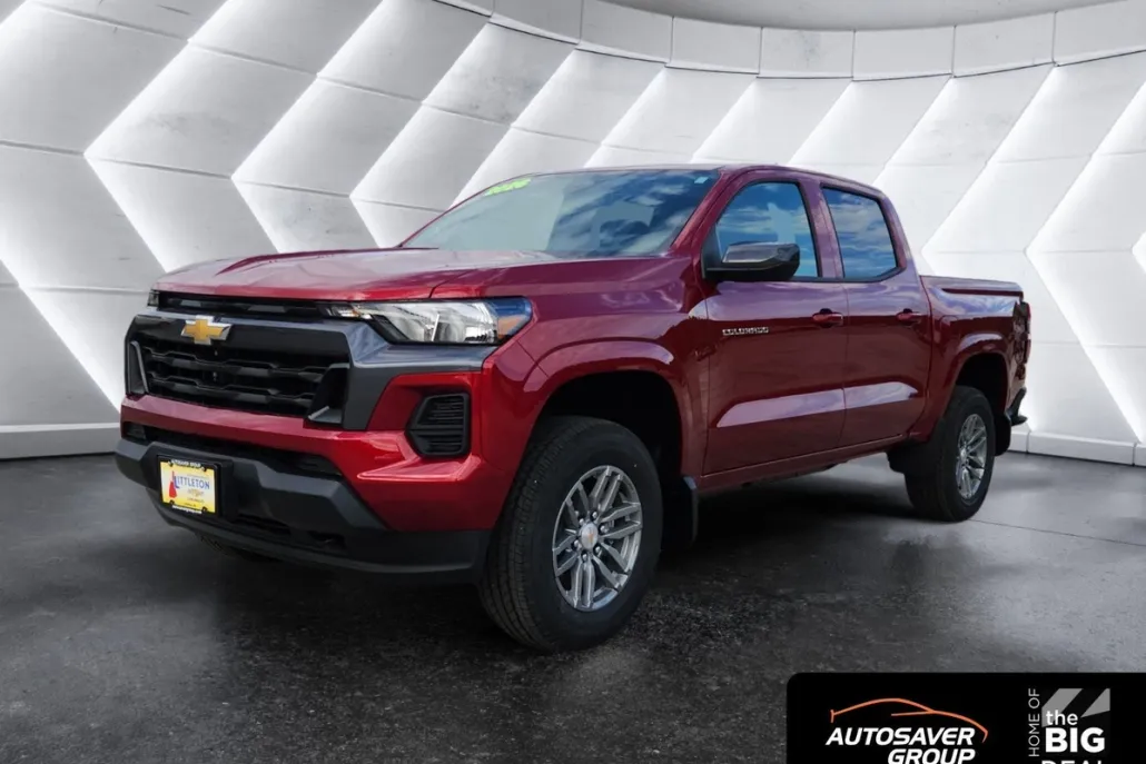 2026 Chevrolet Colorado LT photo 1