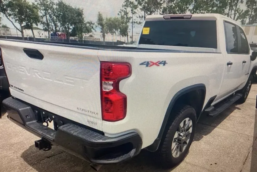 2025 Chevrolet Silverado 2500HD Custom photo 1