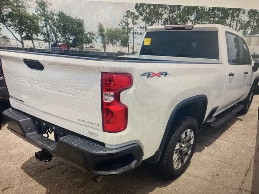 2025 Chevrolet Silverado 2500HD Custom photo 1