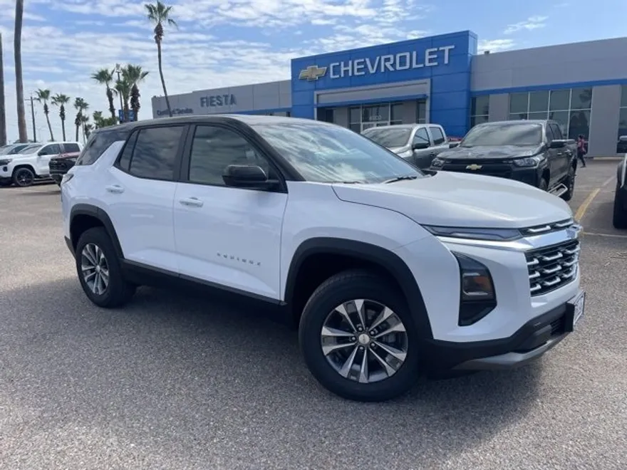2026 Chevrolet Equinox LT photo 1