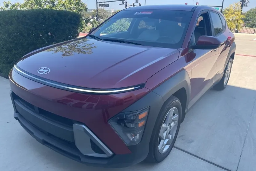 2024 Hyundai Kona SE photo 1