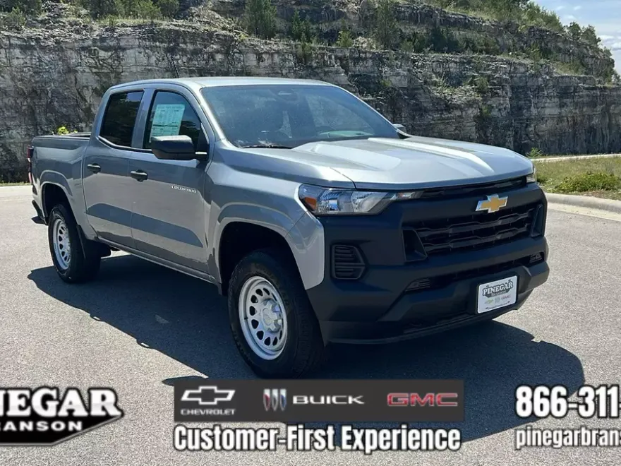 2026 Chevrolet Colorado Work Truck photo 1