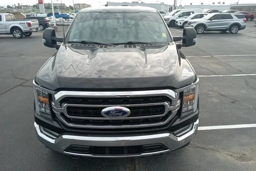 2022 Ford F-150 XLT photo 1