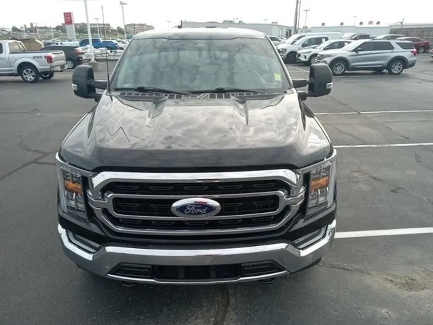 2022 Ford F-150 XLT photo 1