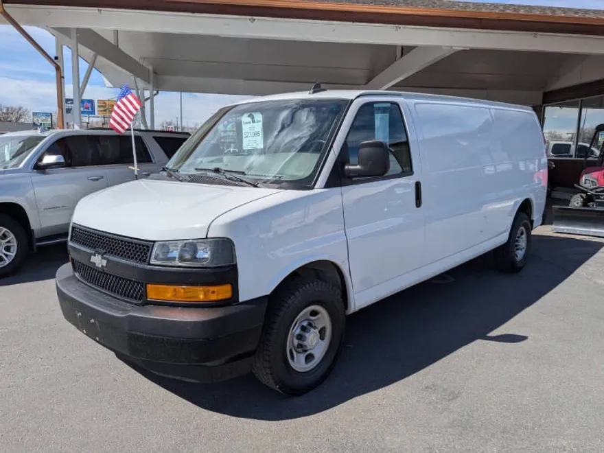 2021 Chevrolet Express 2500 Cargo Van photo 1