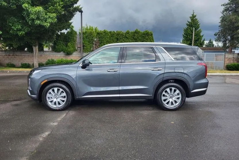 2025 Hyundai Palisade SEL photo 1