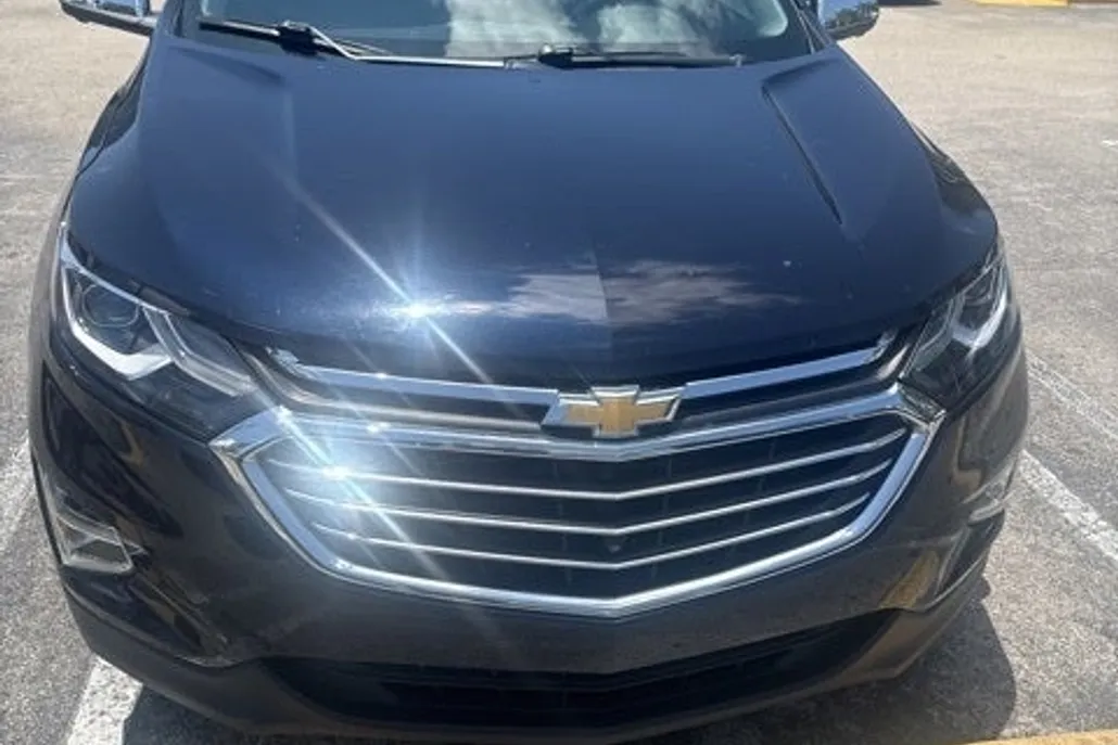 2021 Chevrolet Equinox Premier photo 1
