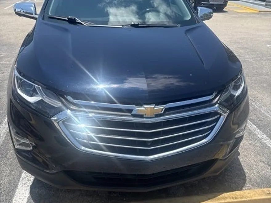 2021 Chevrolet Equinox Premier photo 1