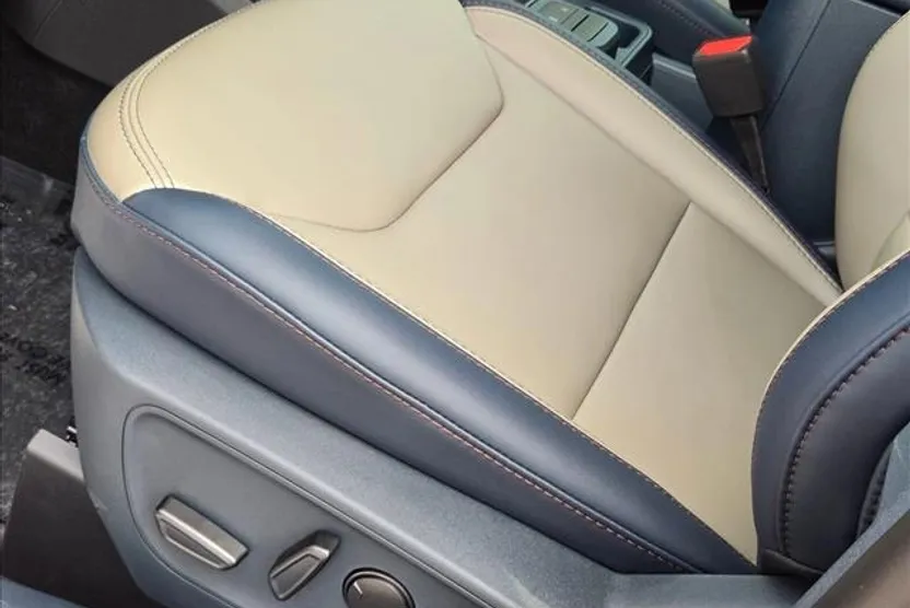 2025 Ford Maverick Lariat photo 1