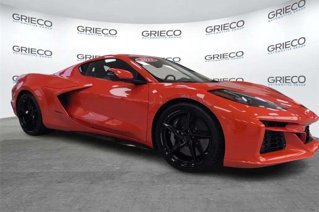 2025 Chevrolet Corvette E-Ray 3LZ photo 1