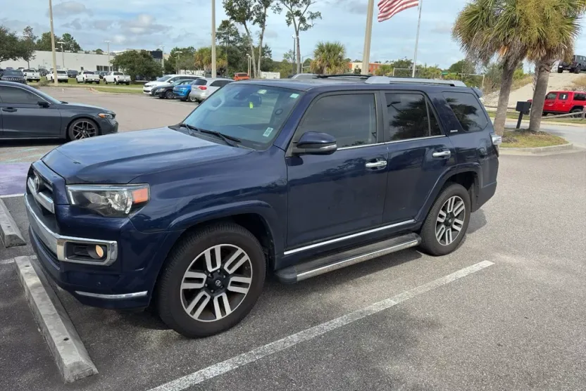 2020 Toyota 4Runner Limited photo 1