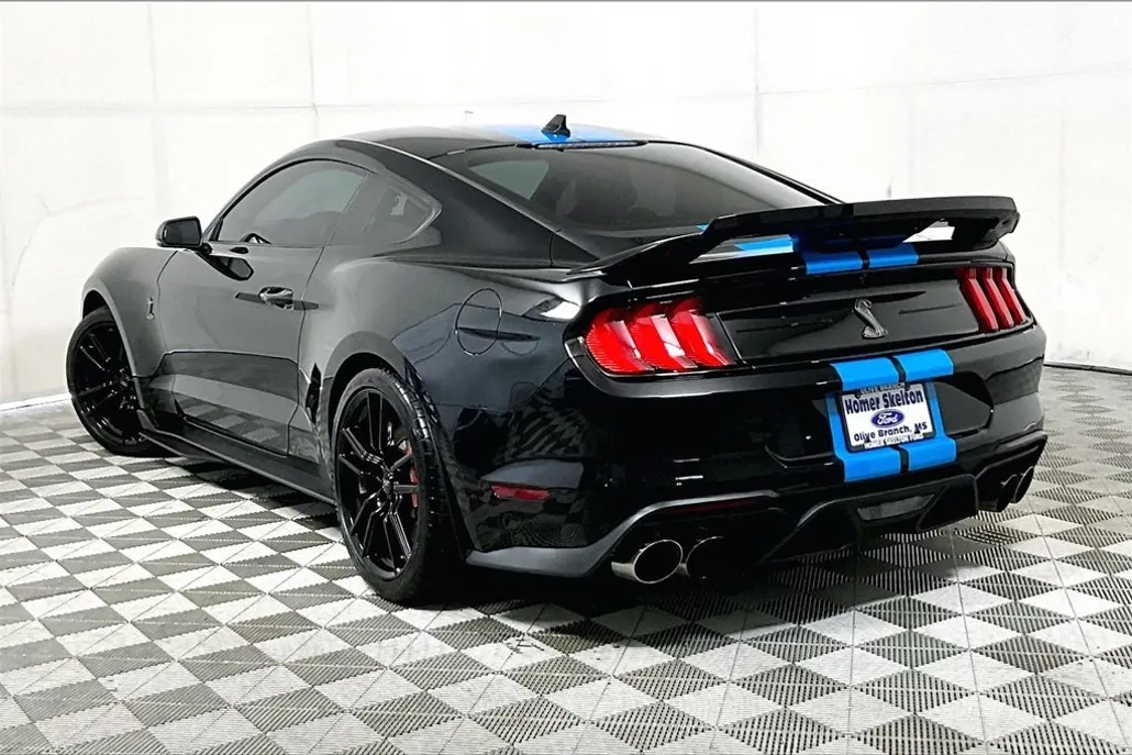 2021 Ford Mustang Shelby GT500 photo 1