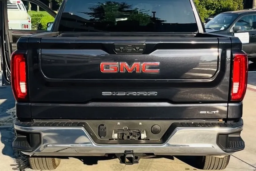 2025 Gmc Sierra 1500 SLT photo 1