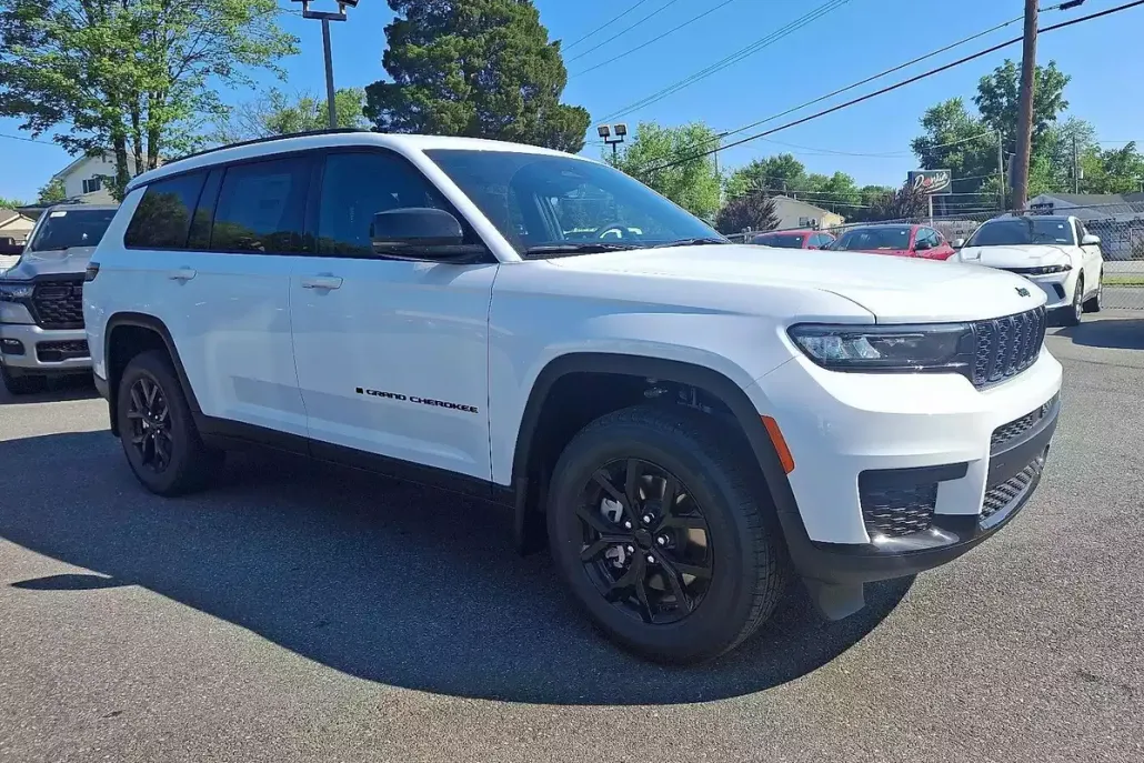 2025 Jeep Grand Cherokee Altitude X photo 1