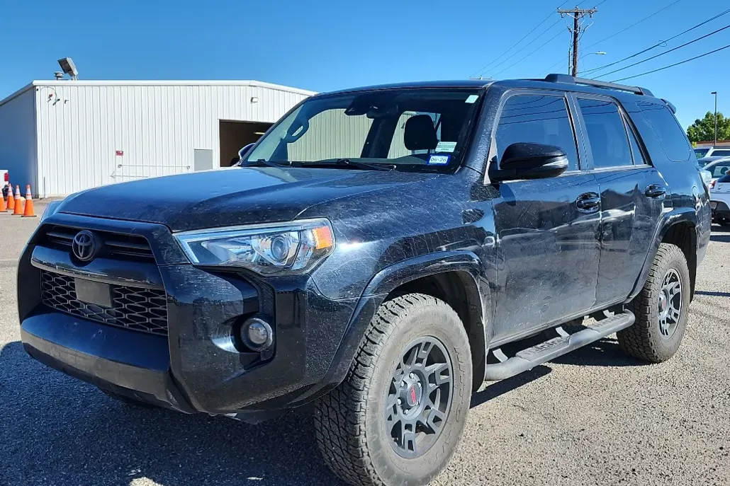 2020 Toyota 4Runner SR5 Premium photo 1