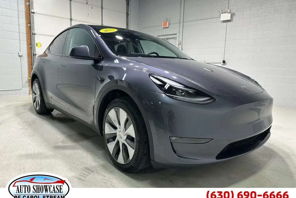 2023 Tesla Model Y Long Range photo 1