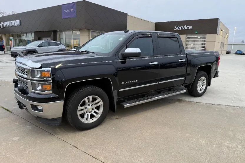 2014 Chevrolet Silverado 1500 LT photo 1