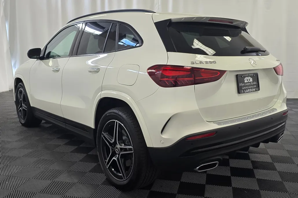 2025 Mercedes Benz GLA 250 photo 1